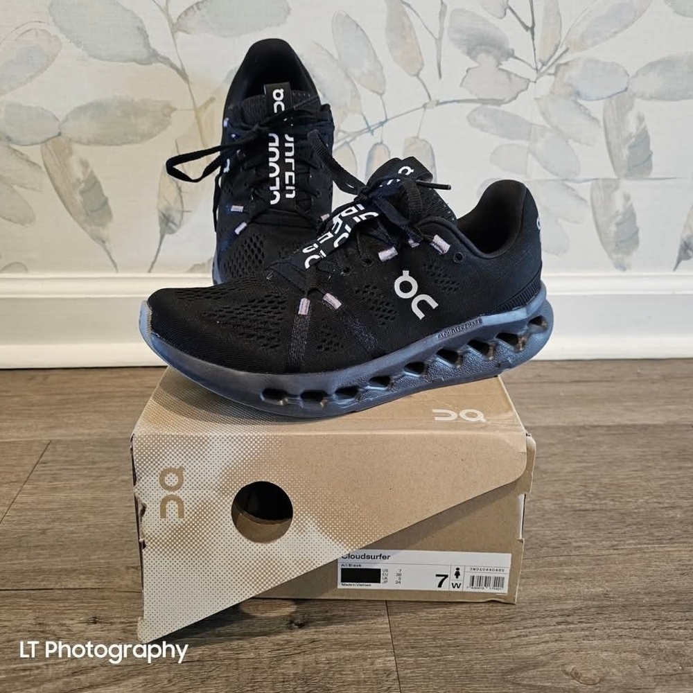 NEW!!!! ON Running Black and White Athletic Shoes